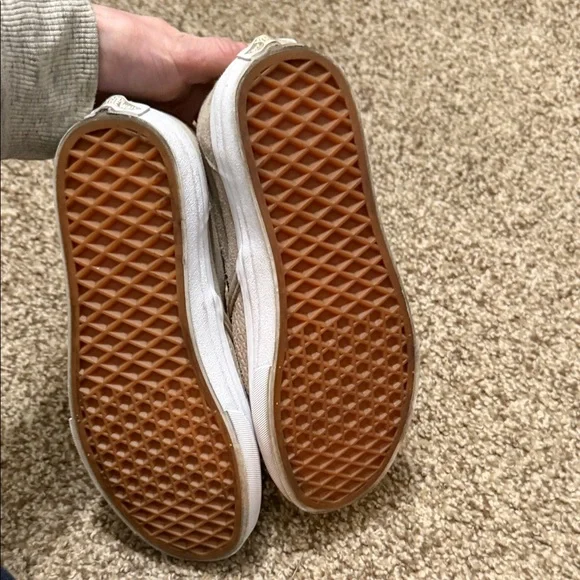 Women’s vans size 6 Beige Slip-On Canvas Sneakers good condition - Picture 3 of 3